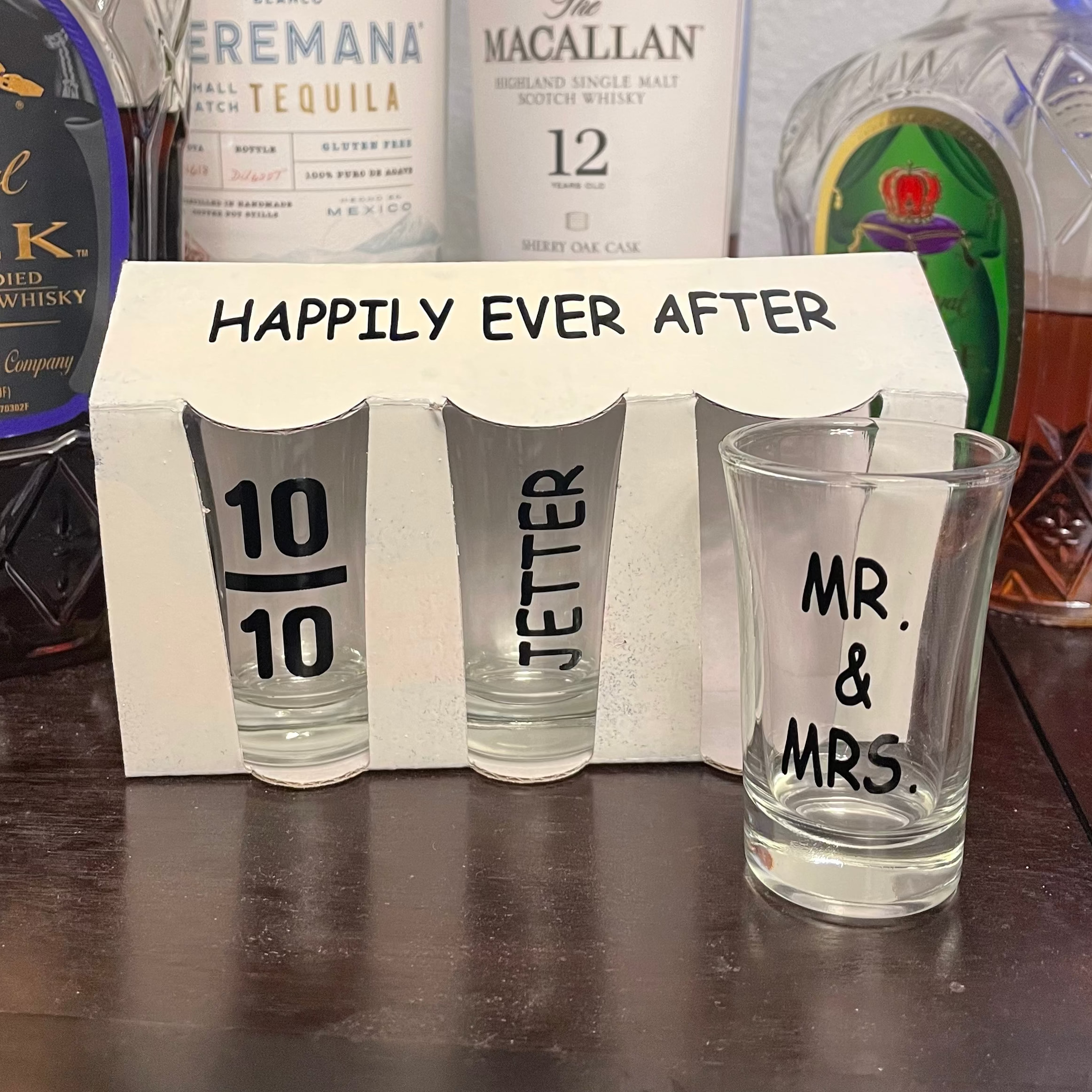 Personalized wedding shot glass set with Mr & Mrs design and engraved wedding date