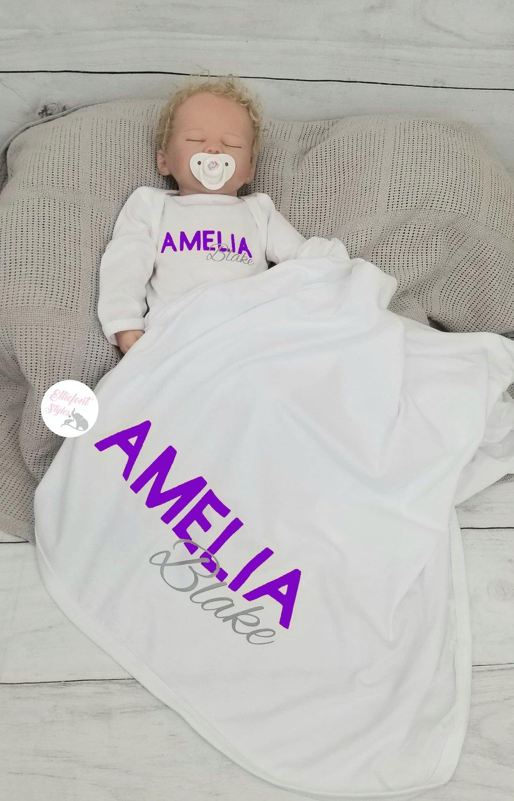 Personalized Baby Gift - Coming Home Outfit - Elliefont Styles
