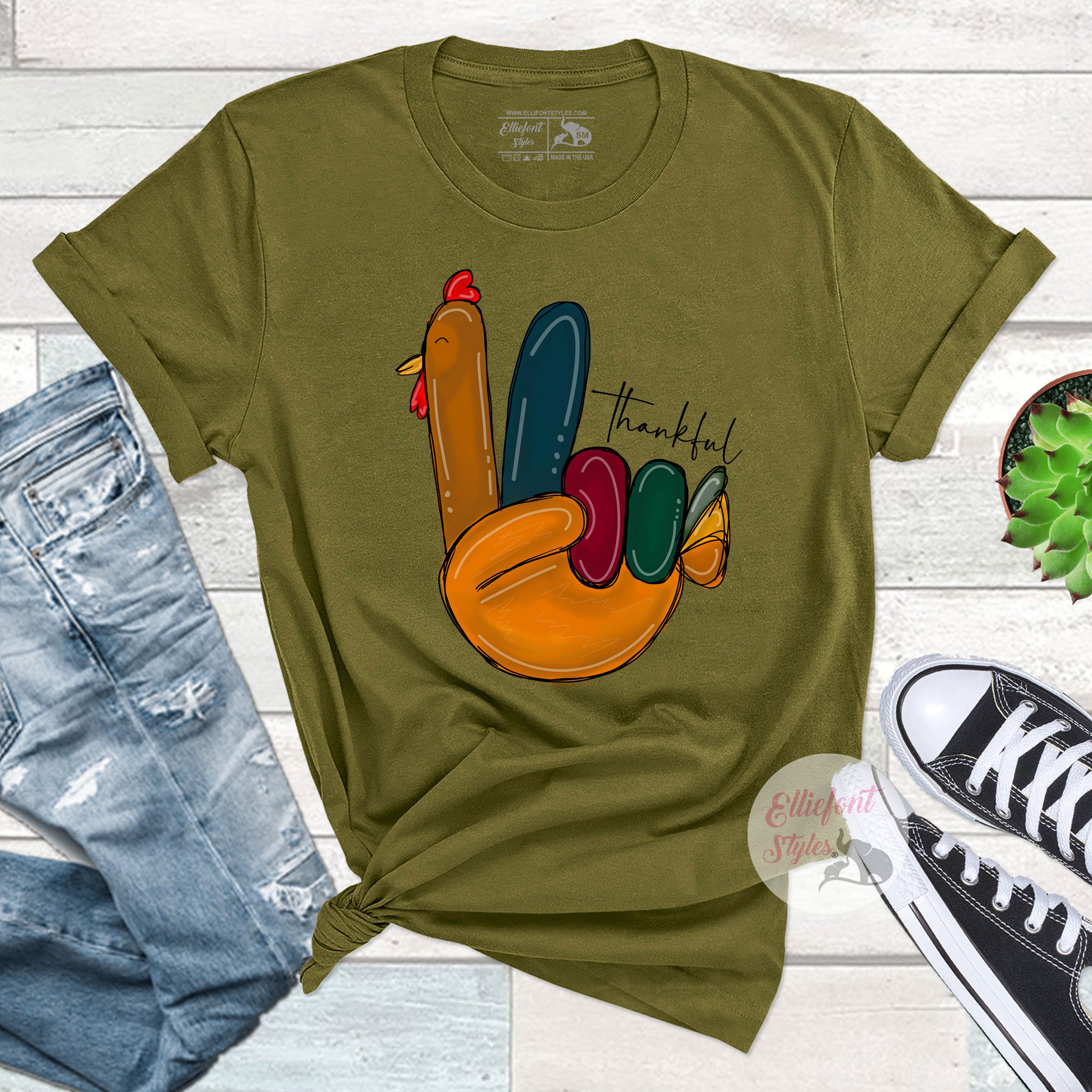 Family photo outfit idea featuring thankful turkey handprint shirt