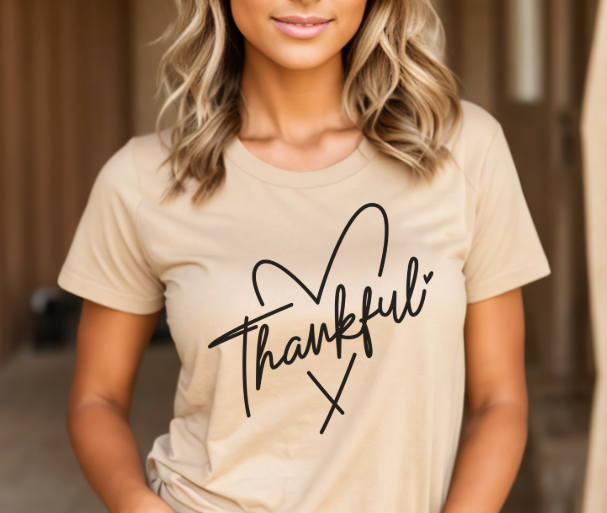 Thankful autumn graphic tee for women celebrating Thanksgiving season